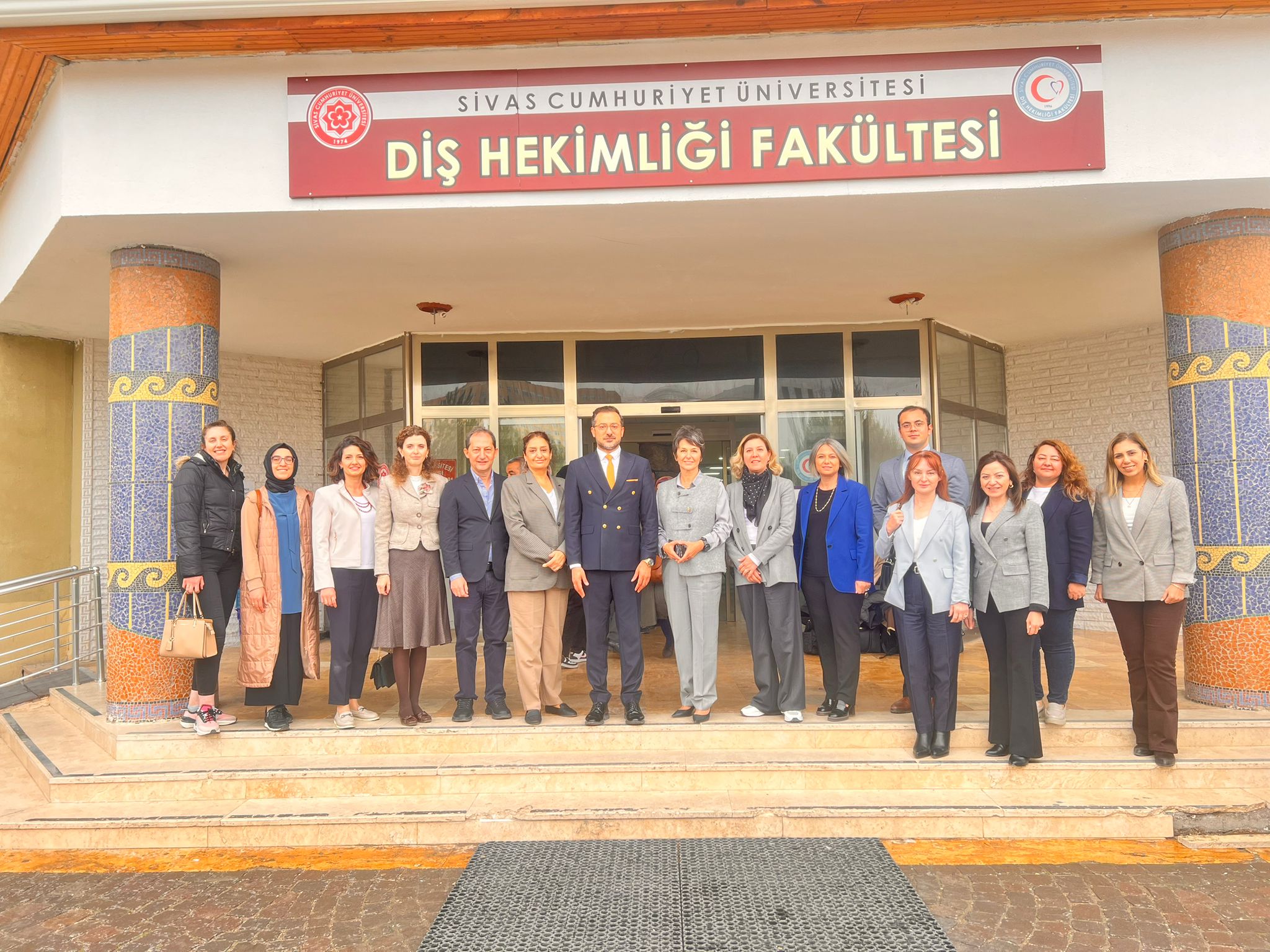 Sivas Cumhuriyet Ü DHF Koşullu Akreditasyon almıştır.(27.01.2026
